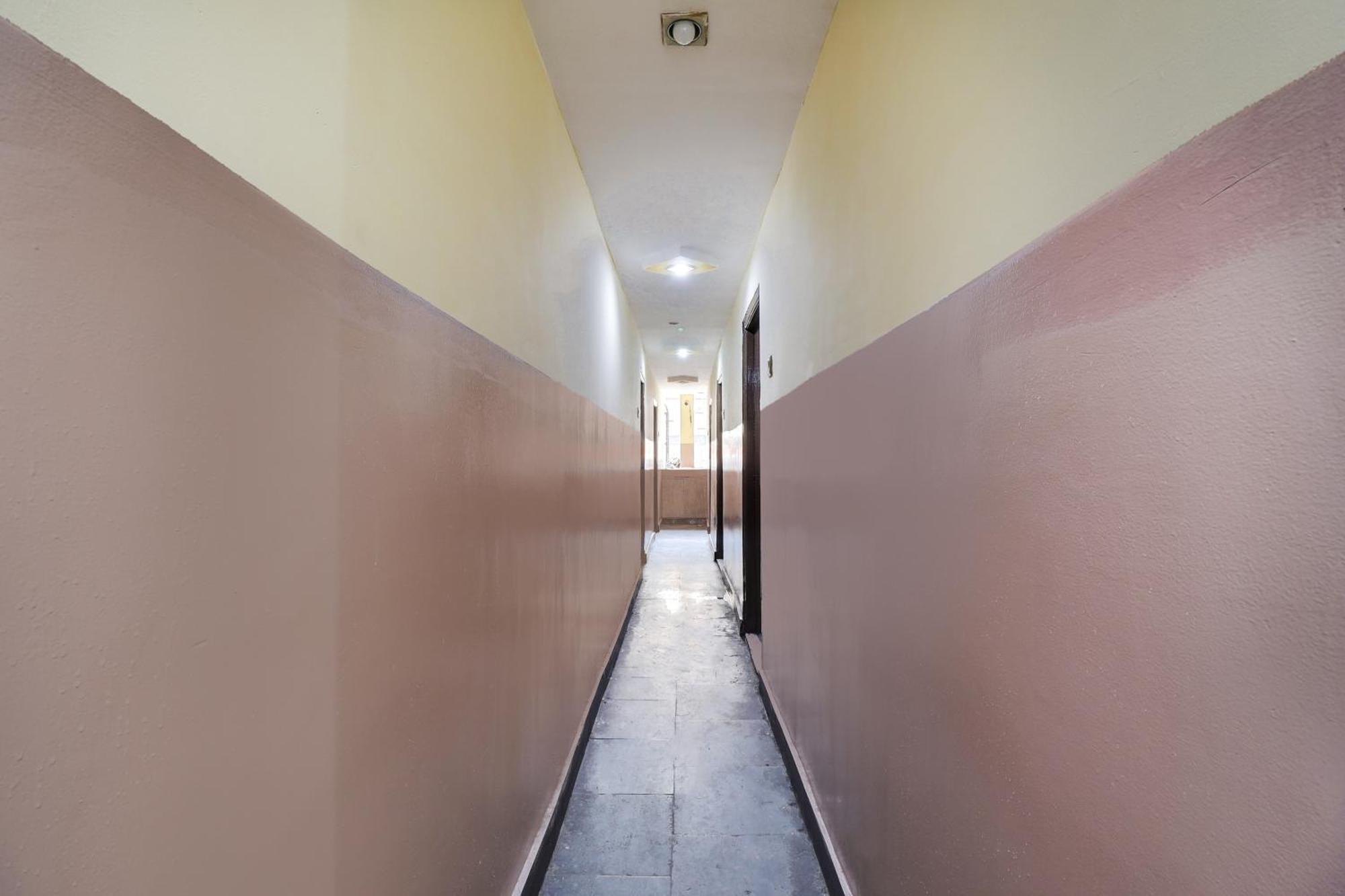 Spot On Hotel Sai Ashirwad Residency Хидерабад Екстериор снимка