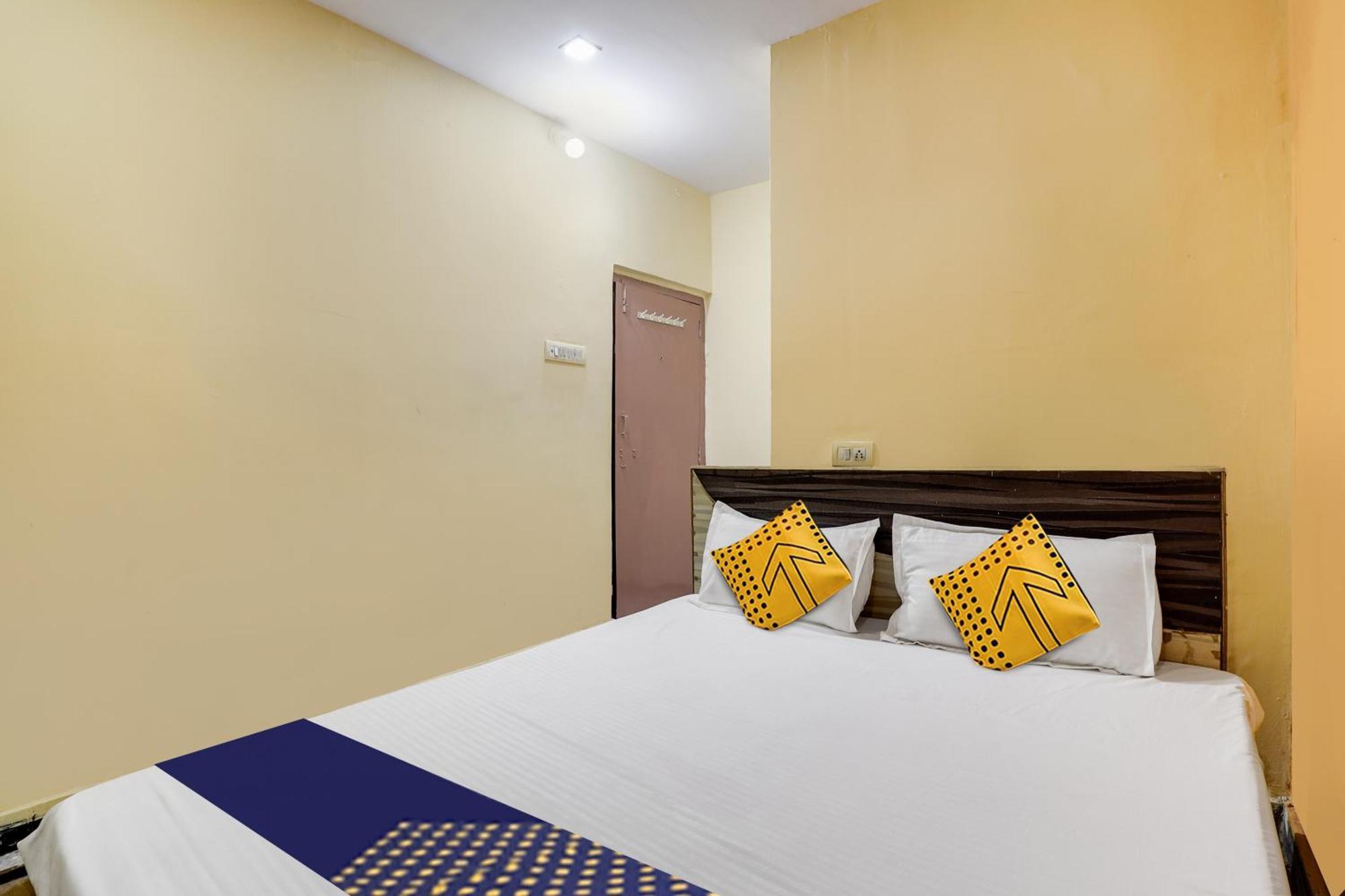 Spot On Hotel Sai Ashirwad Residency Хидерабад Екстериор снимка