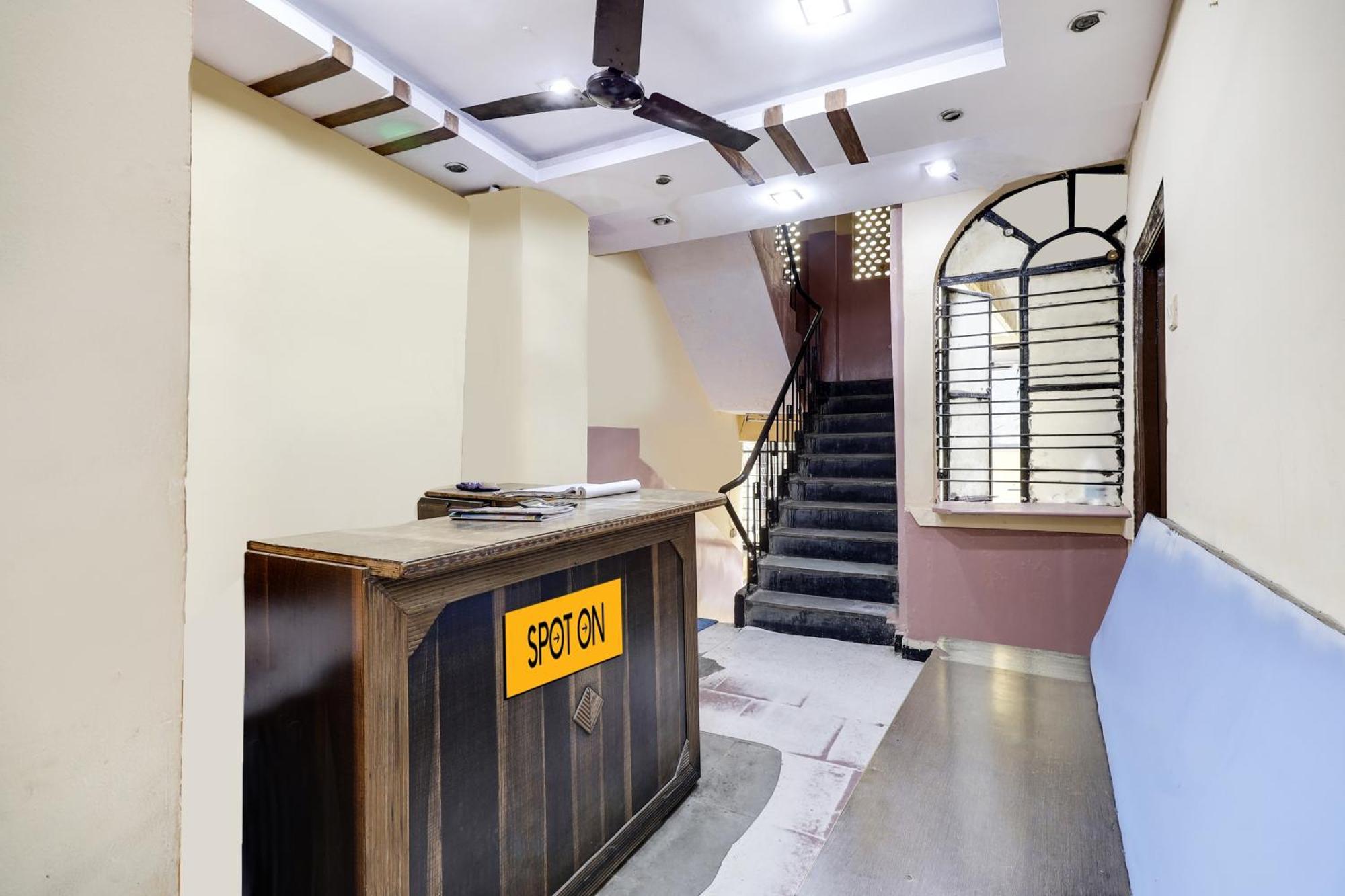 Spot On Hotel Sai Ashirwad Residency Хидерабад Екстериор снимка